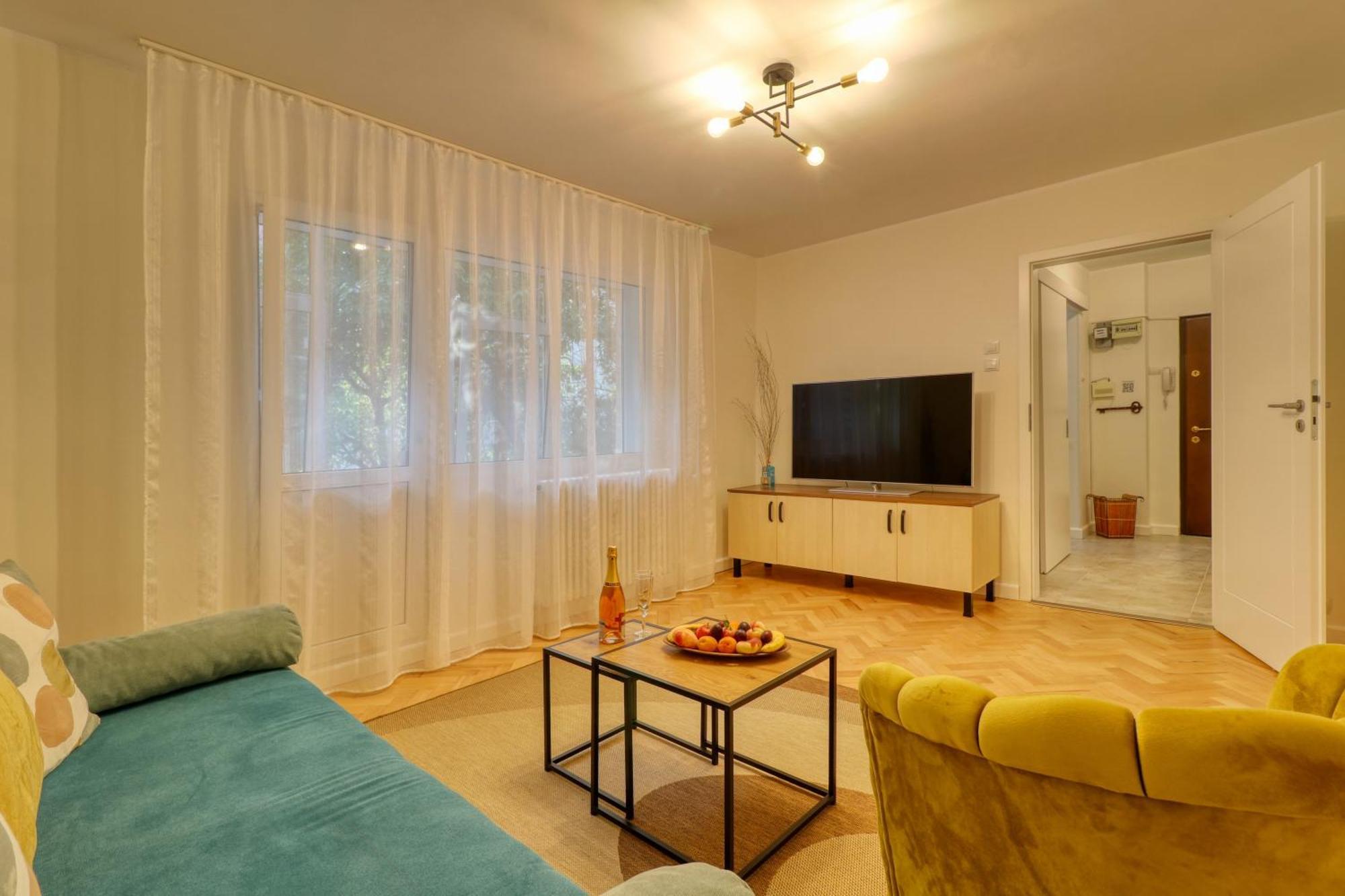 Quito Apartment - Stylish & Quiet Букурещ Екстериор снимка