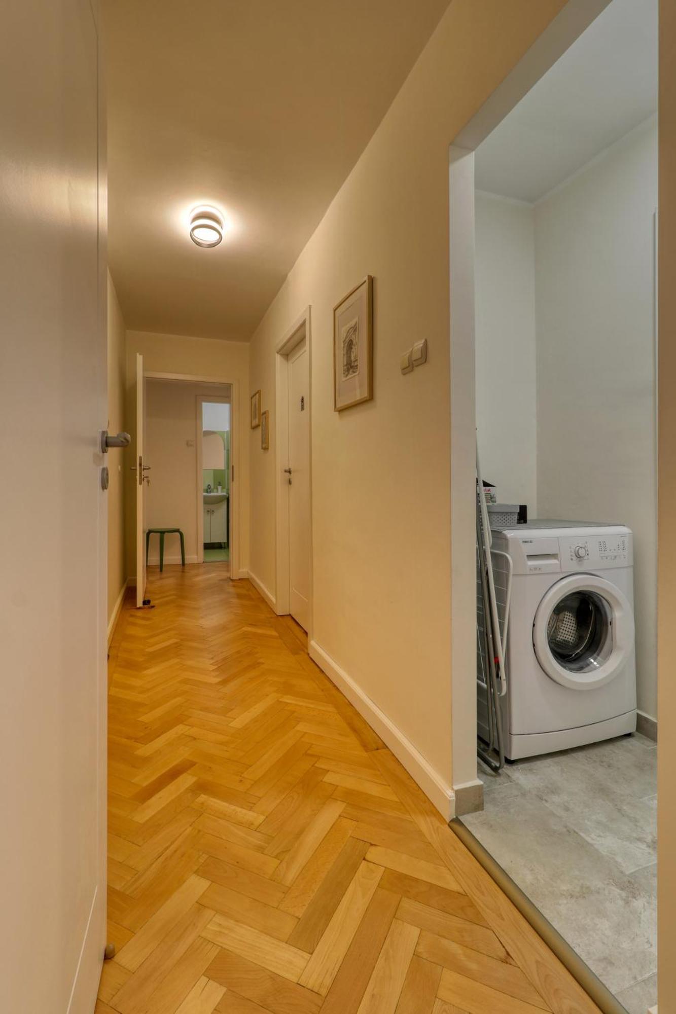 Quito Apartment - Stylish & Quiet Букурещ Екстериор снимка